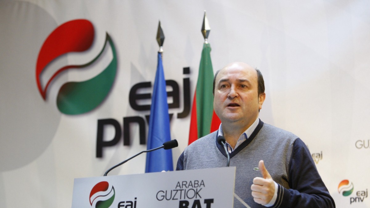 Alderdikide Eguna en Biasteri