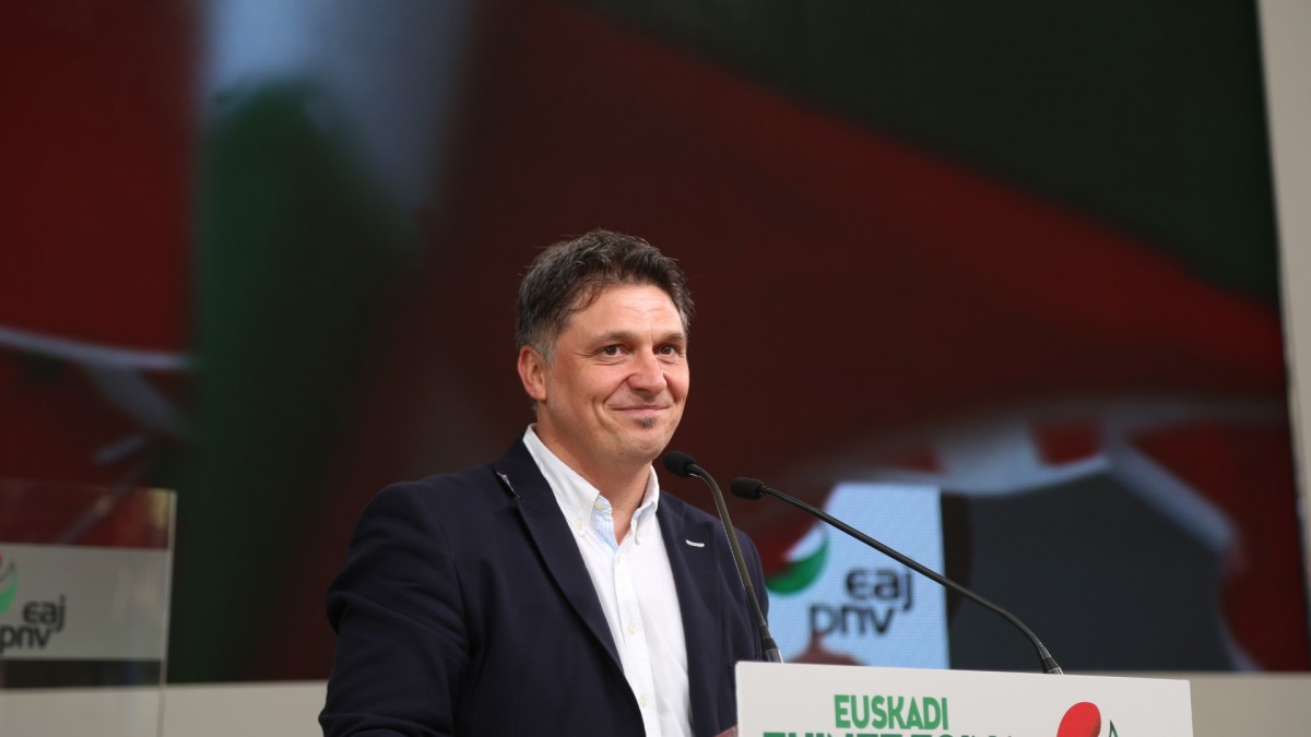 Hauteskunde mitina: Andoni Busquet, Unai Rementeria, Iñigo Urkullu eta Andoni Ortuzar
