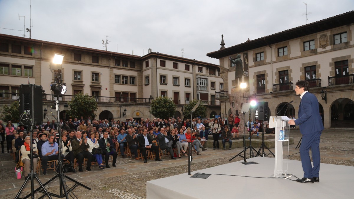 Gernika Lumoko mitina - Jose Mari Gorroño, Unai Rementeria, Andoni Ortuzar