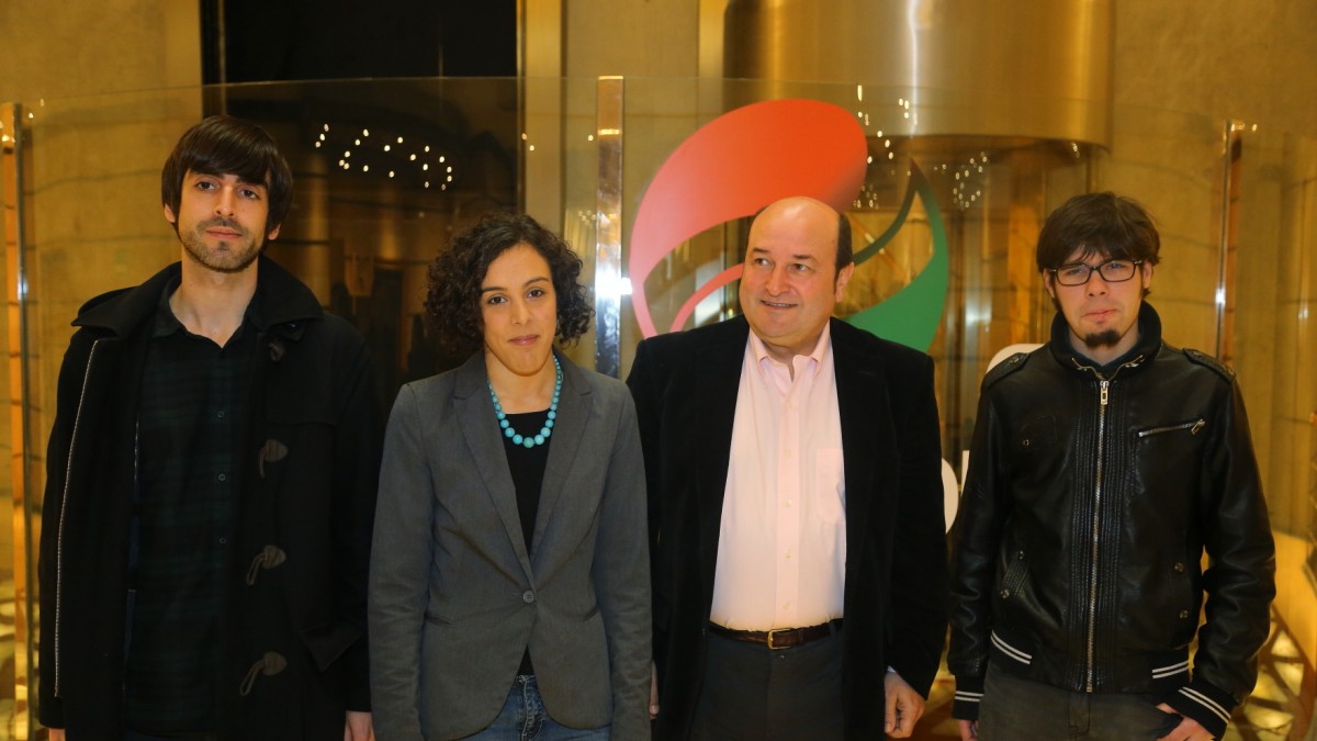  EAJ-PNV eta Podemos Euskadi gaur Sabin Etxean