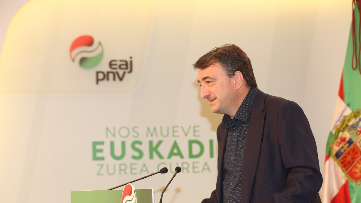 Aitor Estebanek TVEko debatea baloratuko du