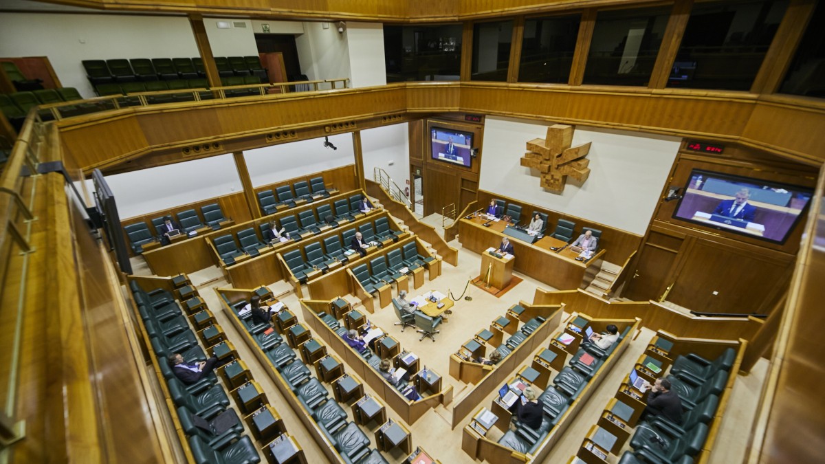 Urkullu Lehendakariaren agerraldia, Jaurlaritzaren lanari buruz azalpenak emateko Covid-19 pandemiaren aurrean