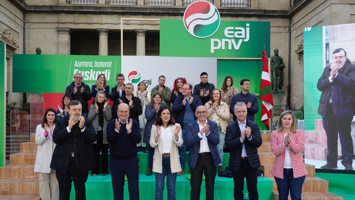 28-M Mitin Gasteiz - Artolazabal, González, Urkullu, Ortuzar