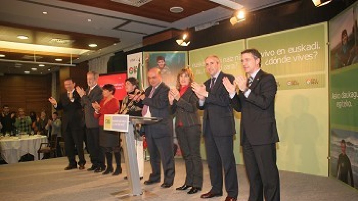 Urkullu en el inicio de campaña  en Gasteiz