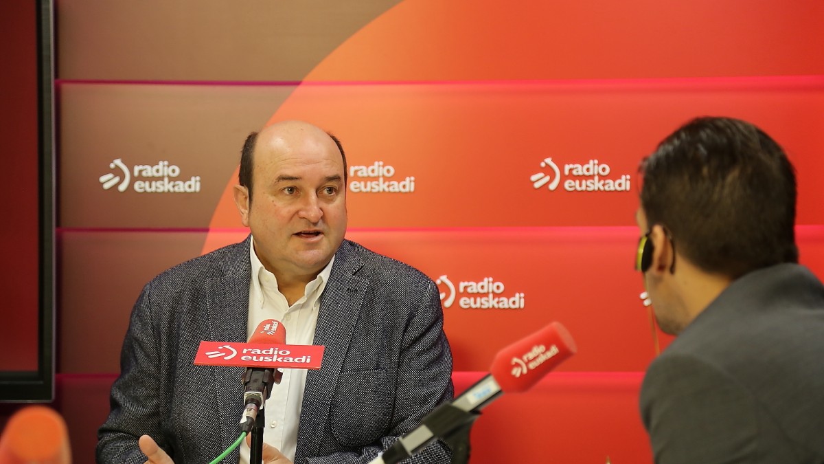 Andoni Ortuzar: “No tenemos miedo ni a la configuración del Estado, ni a repensar la cosa pública”
