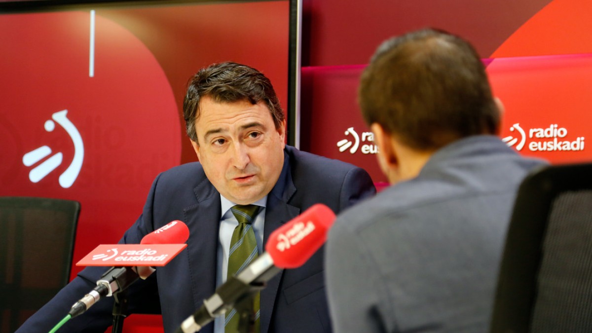 Aitor Esteban: “Mi obsesión y mi preocupación es que este país tenga una representación en Madrid que vele muy de cerca por sus intereses”
