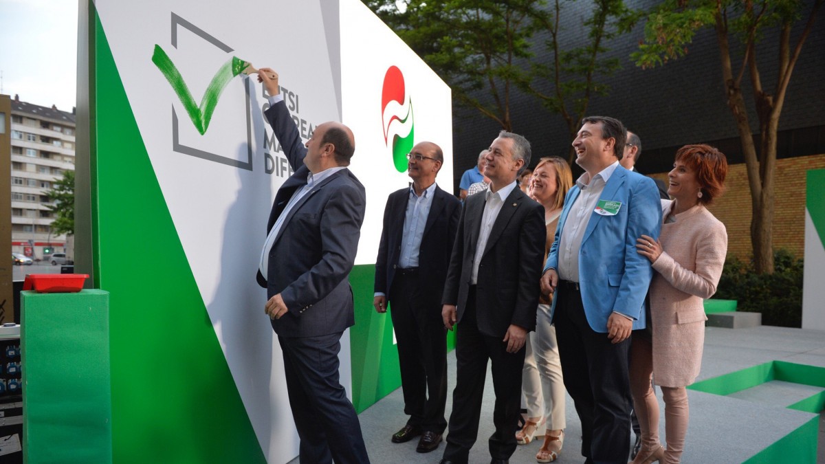 EAJ-PNV previene a la ciudadanía contra los partidos que “exhiben la agenda vasca en Euskadi” pero la ocultan después “en los túneles de Pancorbo”