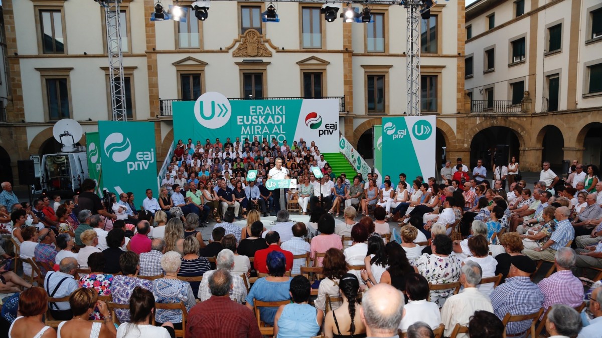 Urkulluk hitzeman du %50 igoko dituela euskal familiei zuzendutako laguntzak