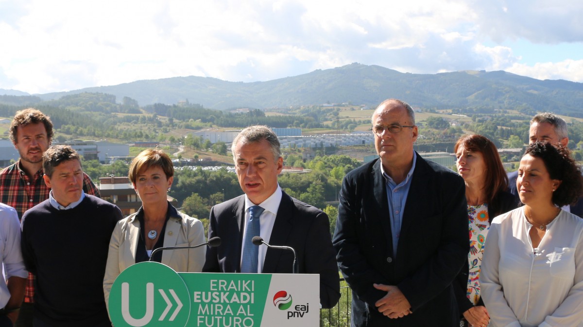 Urkulluk hitzeman du 2.500 milioi euro abal publikoetarako bideratuko dituela Enpresa Txiki eta Ertainei laguntzeko
