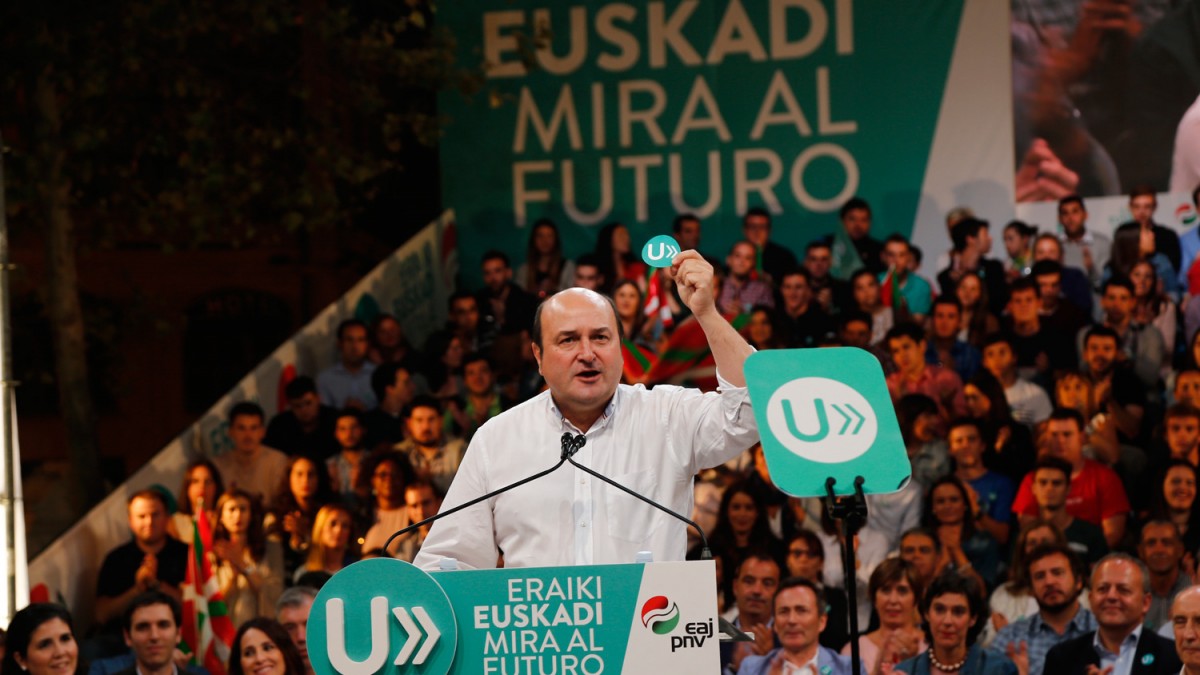 Andoni Ortuzar: “Nos jugamos nuestro futuro como Nación, como sociedad, el futuro del empleo, de los jóvenes, de la convivencia”