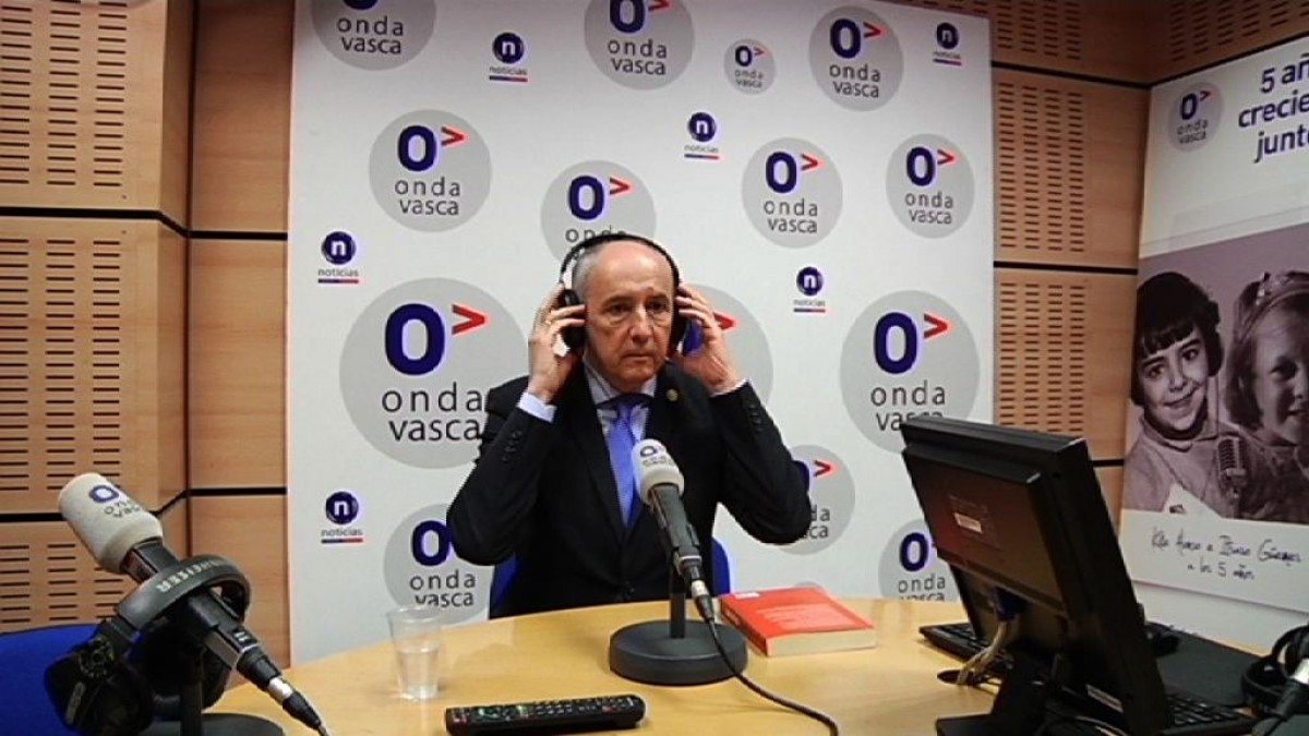 Eusko Jaurlaritzaren ustez ETA armagabetzeko aukera 