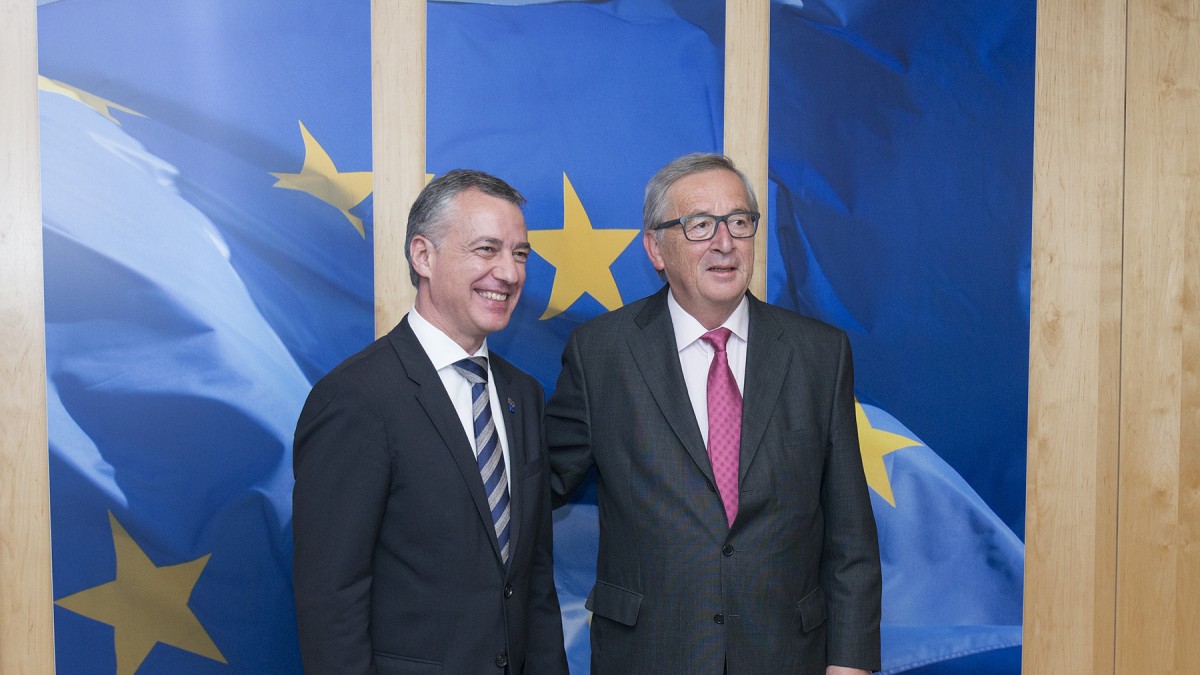 El Lehendakari Urkullu expone a Juncker la disposición de Euskadi a participar en la construcción de la Europa del futuro 
