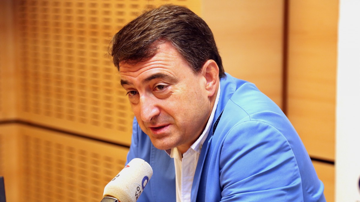 Aitor Estebanek estatus berria planteatu du erdietsi beharreko helburu gisa, eta estatuko alderdiei “elkar ulertzeko borondatea” eskatu die helburu hori ahalbidetzeko