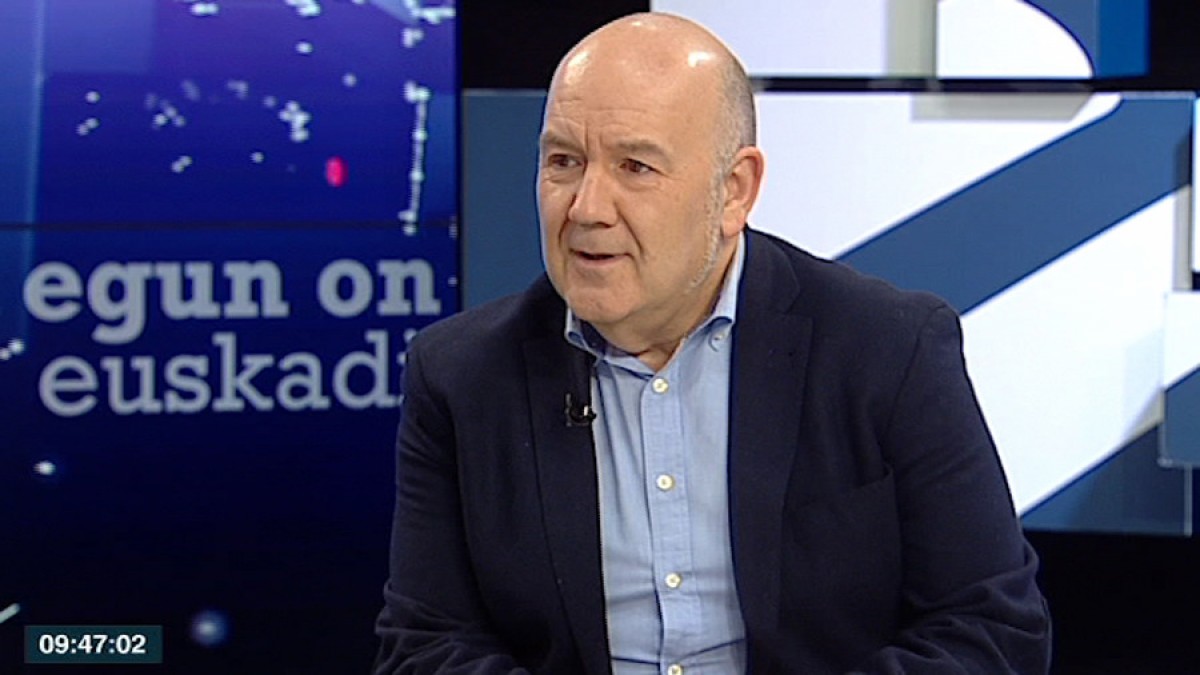 Iñigo Iturrate: “Arazo politikoei aurre egiteko bidea politika da, Katalunian ere; horretarako, elkarrizketa funtsezkoa da”