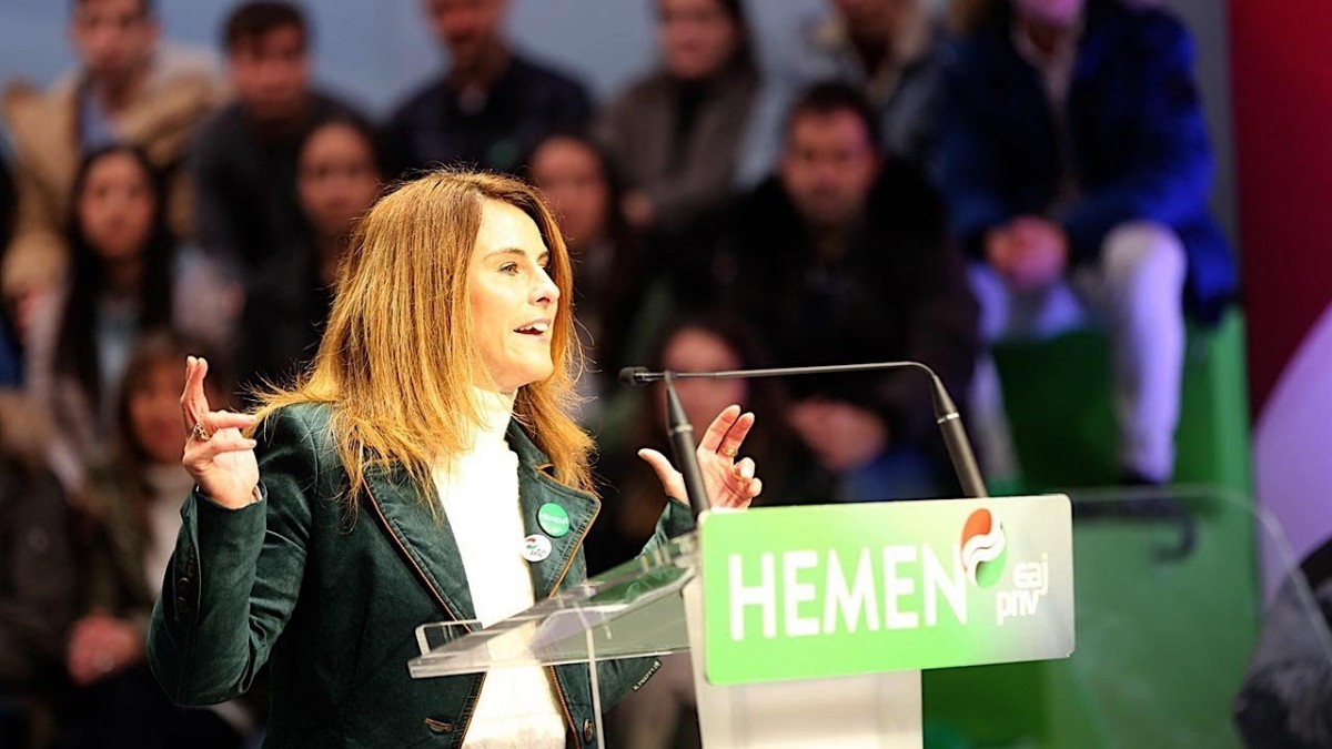 ”Belarriprest eta Ahobizi izan behar dugu benetako politika egiteko”