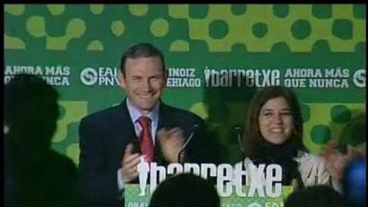 Ibarretxe en comienzo de campaña en Gasteiz