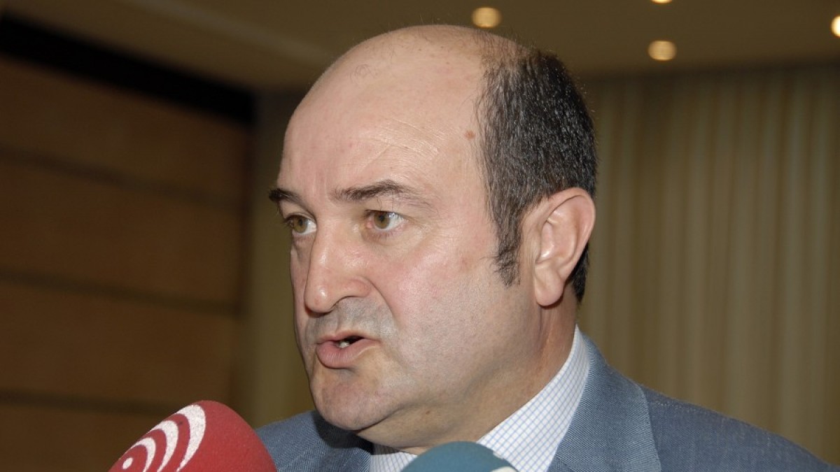 Los insultos al Diputado general no son la mejor manera de invitar a dialogar