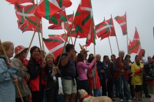 Alderdikideak bildurik Ikurriñaren pesta-rentzat, Uztailaren 14an, Larrun-eko kaskoan