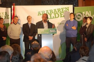 Iñigo Urkullu en la reinauguración del Batzoki de Gasteiz erdialde