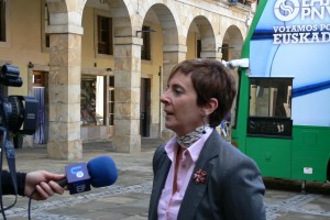 ARANTXA TAPIA: “ZENBAT ETA AUTOGOBERNU GEHIAGO, ORDUAN ETA ONGIZATE GEHIAGO”.