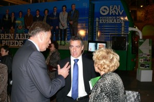Iñigo Urkullu, Arantxa Tapia y Joseba Egibar en Eibar