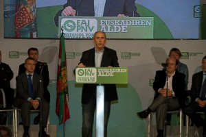 Josu Erkoreka, Iñigo Urkullu y resto de candidaturas en el mitin de Barakaldo
