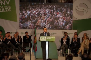 Josu Erkoreka, Iñigo Urkullu y resto de candidaturas en el mitin de Barakaldo