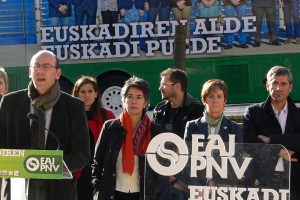 Arantxa Tapia, Joseba Agirretxea y Lorea Leanizbarrutia en Ordizia