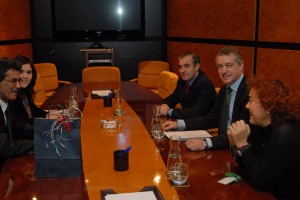 Urkullu recibe la visita del Ministro de Cooperación de Sahara