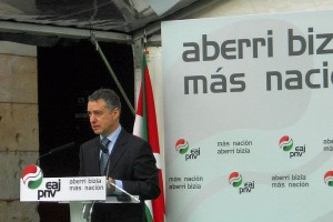 Iñigo Urkullu eta Joseba Egibar Eibarko bonbardaketen 75. urteurrenean
