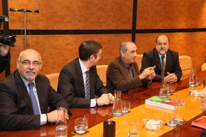 Encuentro con partidos políticos