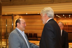 Andoni Ortuzar y Giles Paxman Embajador del Reino Unido