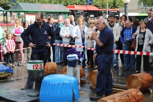 Itxaso Atutxa Deustoko alderdikideekin #eajpnv