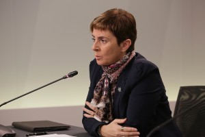 Arantxa Tapìa, Aitor Esteban eta Pedro Azpiazu energi erreformari buruz
