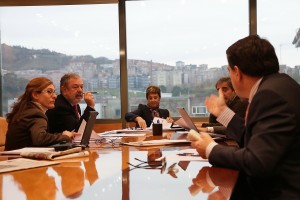 Arantxa Tapìa, Aitor Esteban eta Pedro Azpiazu energi erreformari buruz