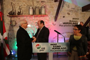 EAJ-PNB presenta en Baiona a sus candidatos para las eleciones municipales del Estado frances