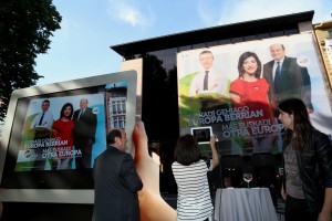 EAJ-PNV presenta un “folleto mágico” para la campaña de las Elecciones Europeas