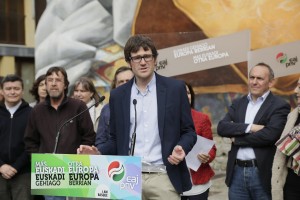 20140509 Gasteiz: Ciudad Europea - Gorka Urtaran e Izaskun Bilbao