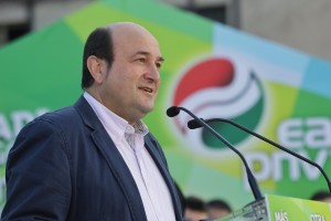 Acto Basauri