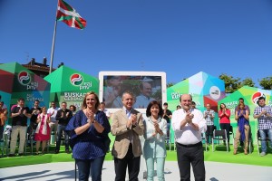 Izaskun Bilbao exige Democracia con mayúsculas para Euskadi