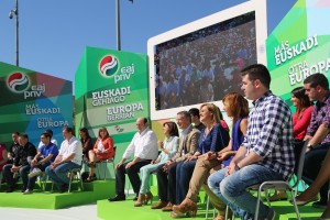 Izaskun Bilbaok “ Letra larriz idatzitako Demokrazia exijitzen du”