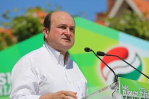 Izaskun Bilbao exige Democracia con mayúsculas para Euskadi