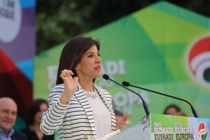 Izaskun Bilbao, Iñigo Urkullu, Andoni Ortuzar en el mitin de Barakaldo