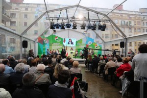 Izaskun Bilbao, Iñigo Urkullu, Andoni Ortuzar Eibarreko ekitaldian