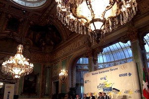 Andoni Ortuzar en un desayuno informativo de la tribuna Fórum Europa