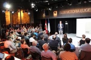 Eneko Goia presenta Donostia, una ciudad abierta, plural y acogedora