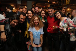 Unai Rementeria y Juan Mari Aburto, con jóvenes de Bizkaia y Bilbao