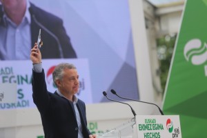 Durango. Aitziber Irigoras, Unai Rementeria, Iñigo Urkullu, Andoni Ortuzar. 