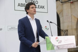 Gernika Lumoko mitina - Jose Mari Gorroño, Unai Rementeria, Andoni Ortuzar