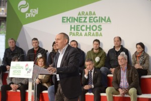 Hauteskunde mitina Laudion: Juanma Ibarretxe, Ramiro González, Iñigo Urkullu eta Andoni Ortuzar